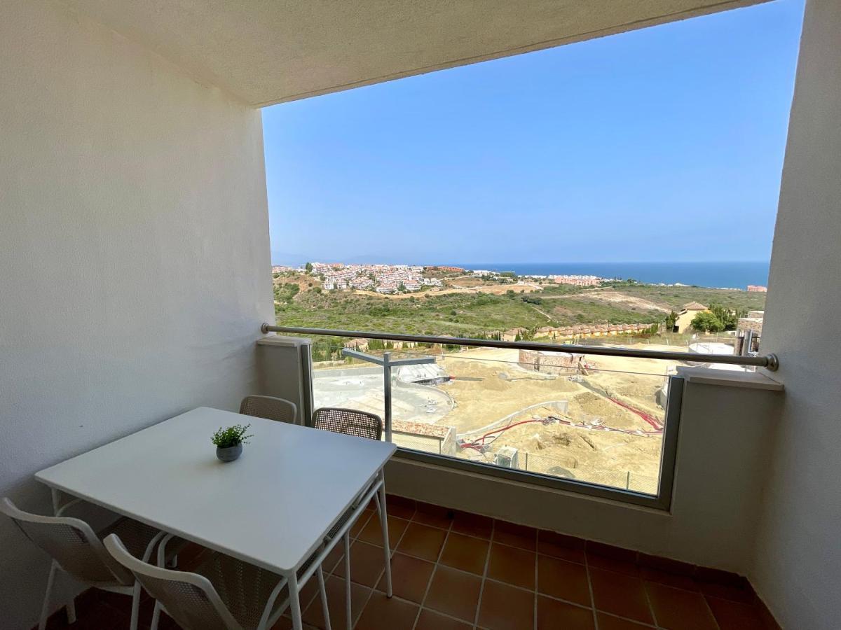 Top Sea View Apartment - 7 Minutes To Sotogrande Castillo de Sabinillas Exteriör bild